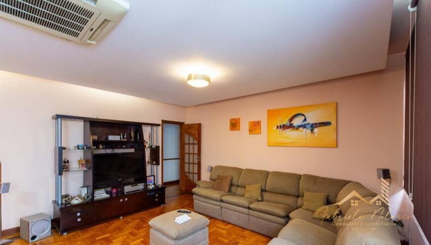 Apartamento à venda com 3 quartos, 150m² - Foto 2