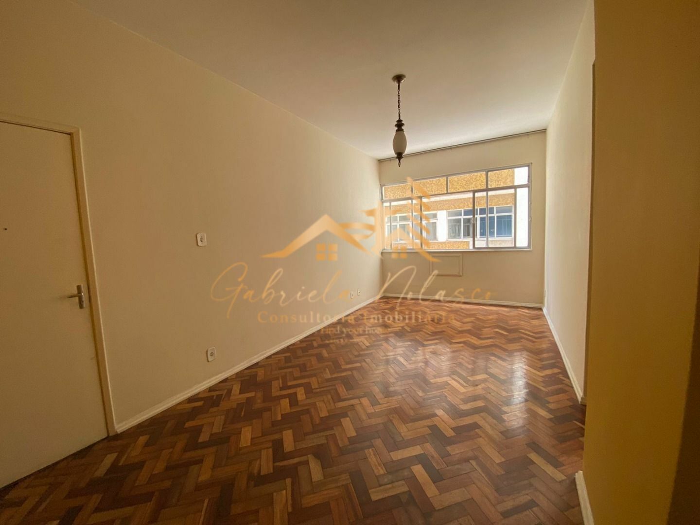 Apartamento à venda com 2 quartos, 65m² - Foto 2