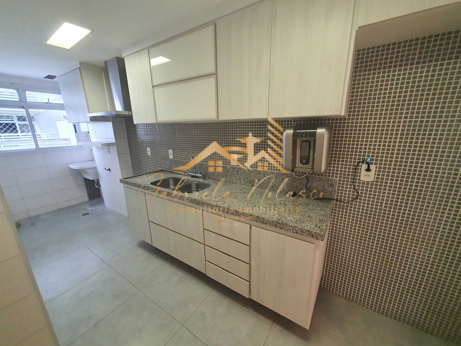 Apartamento à venda com 2 quartos, 82m² - Foto 41