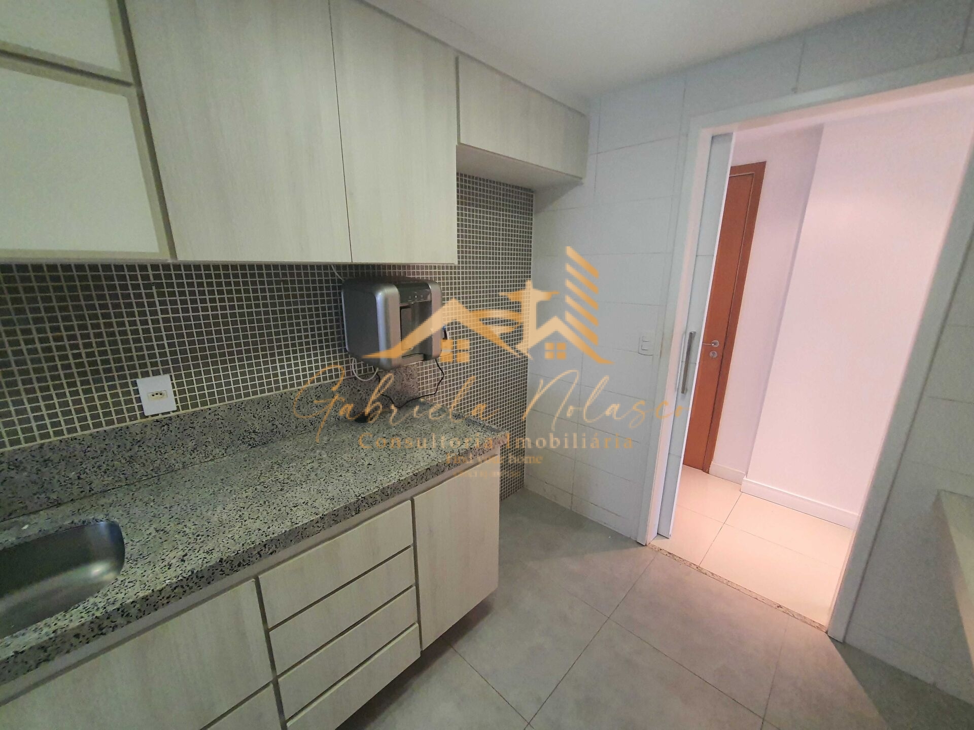 Apartamento à venda com 2 quartos, 82m² - Foto 27