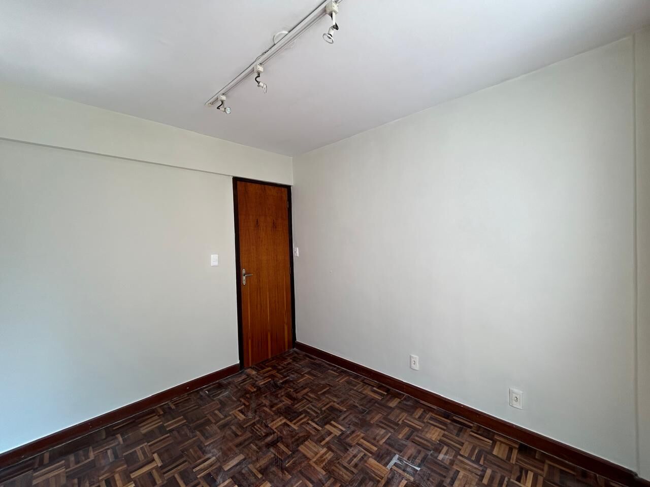 Apartamento à venda com 3 quartos, 120m² - Foto 7