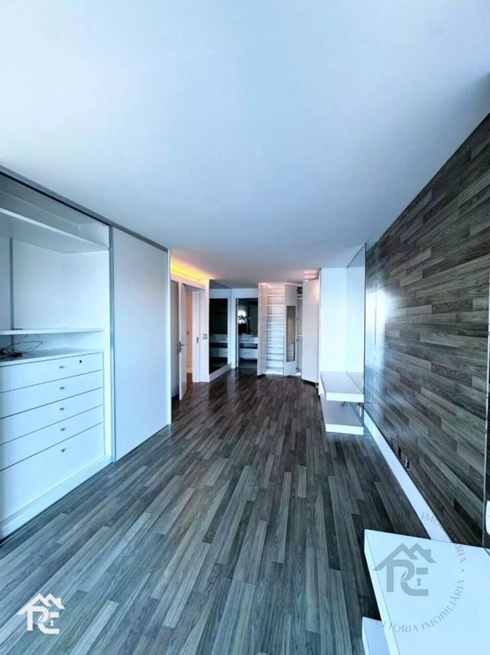 Apartamento à venda com 3 quartos, 250m² - Foto 7