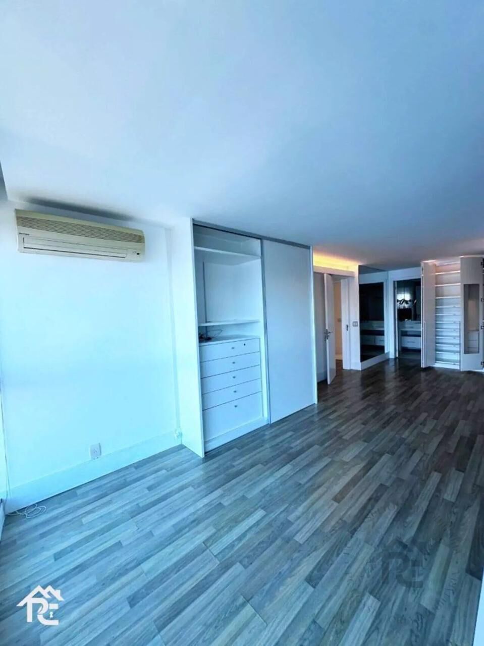 Apartamento à venda com 3 quartos, 250m² - Foto 6