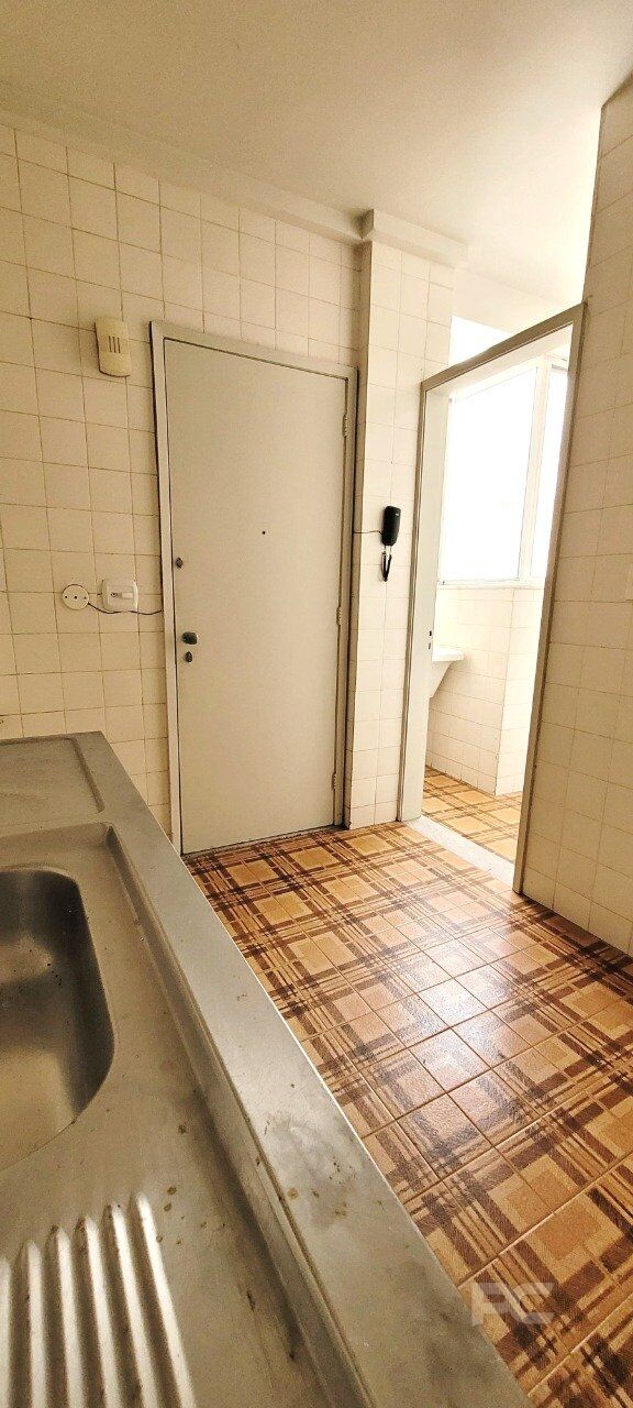 Apartamento à venda com 2 quartos, 75m² - Foto 9