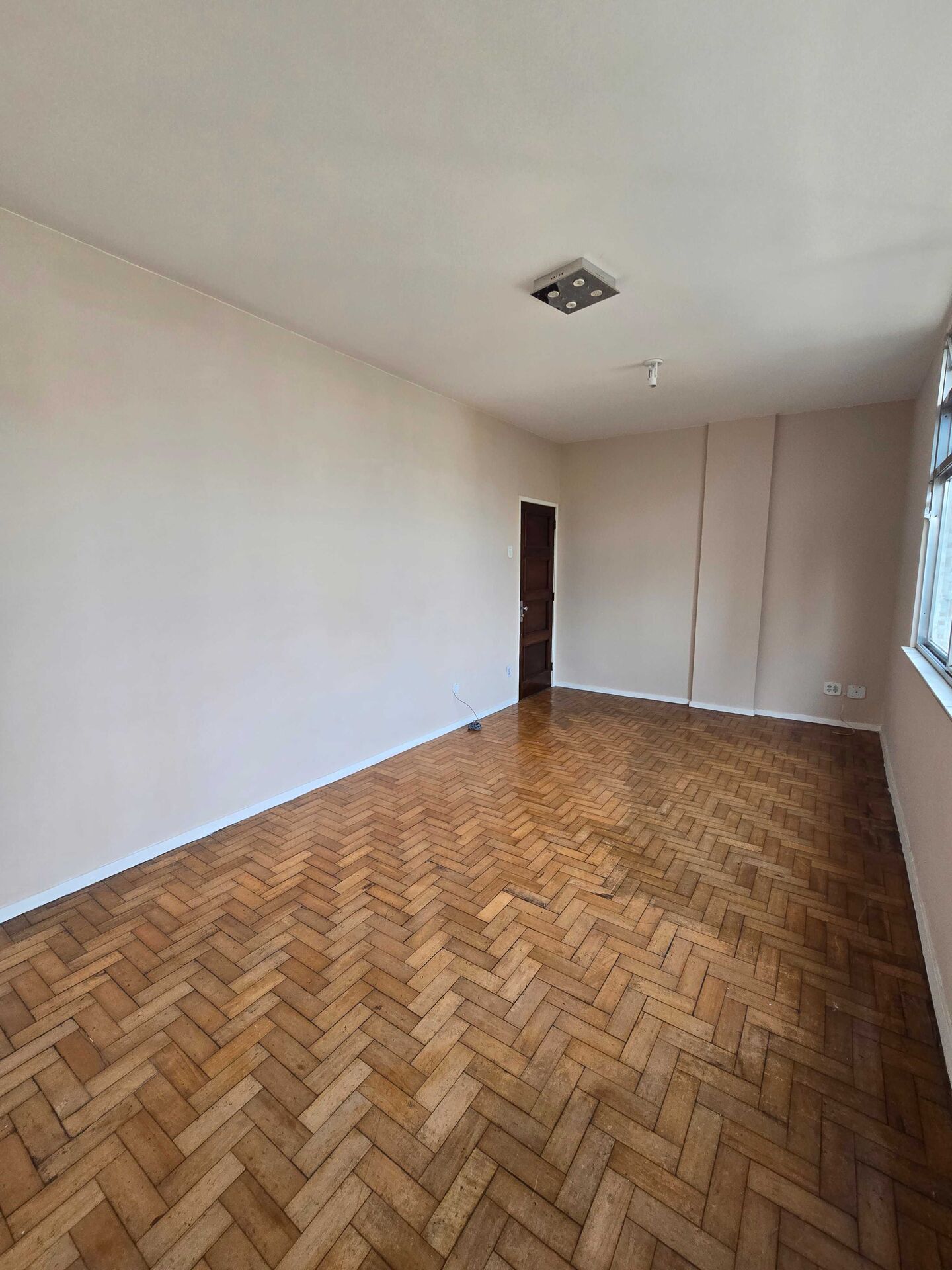 Apartamento à venda com 2 quartos, 68m² - Foto 7