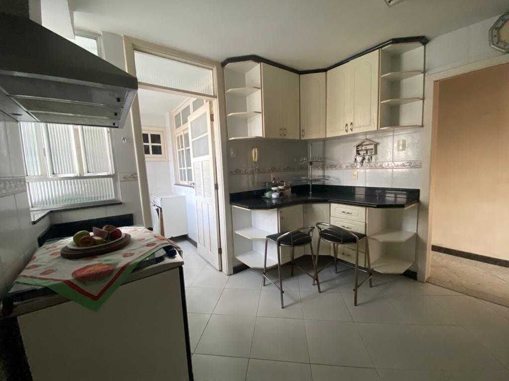 Apartamento à venda com 3 quartos, 146m² - Foto 17