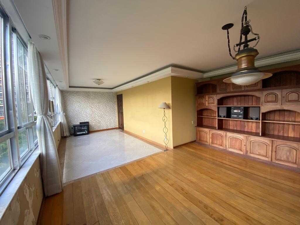 Apartamento à venda com 3 quartos, 146m² - Foto 3