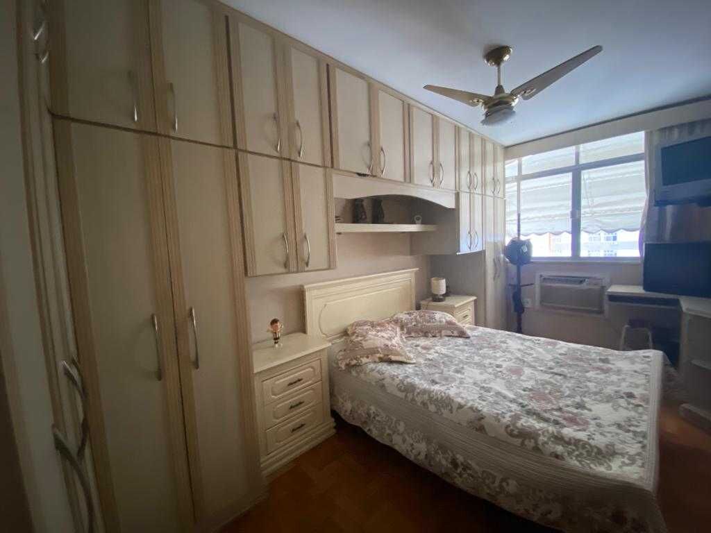 Apartamento à venda com 3 quartos, 146m² - Foto 4