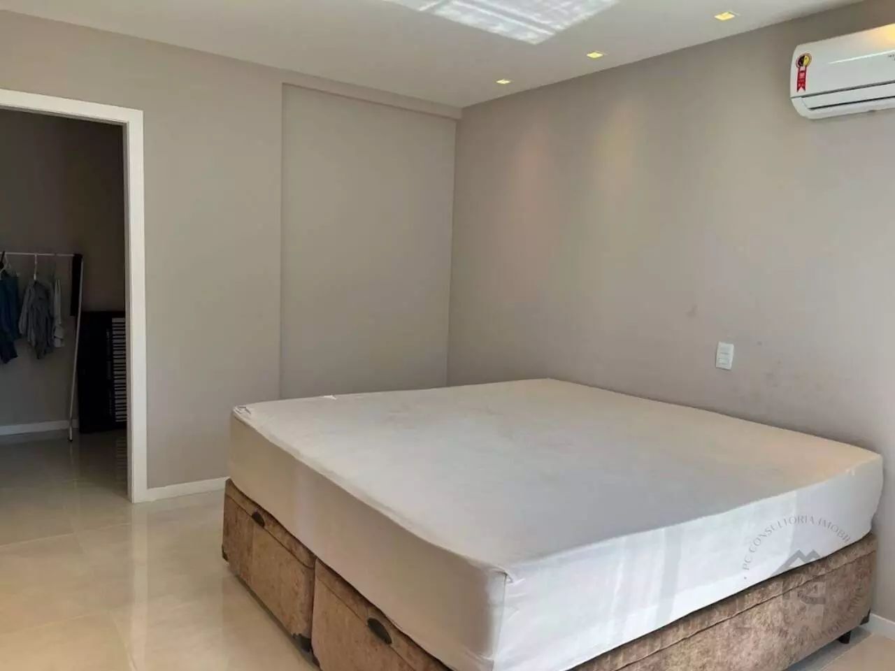 Apartamento à venda com 4 quartos, 289m² - Foto 6