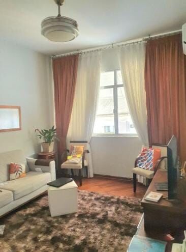 Apartamento à venda com 2 quartos, 85m² - Foto 1