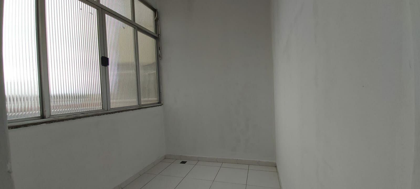 Apartamento à venda com 3 quartos, 110m² - Foto 4