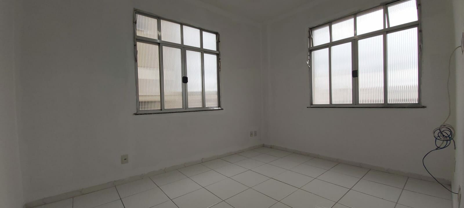 Apartamento à venda com 3 quartos, 110m² - Foto 11