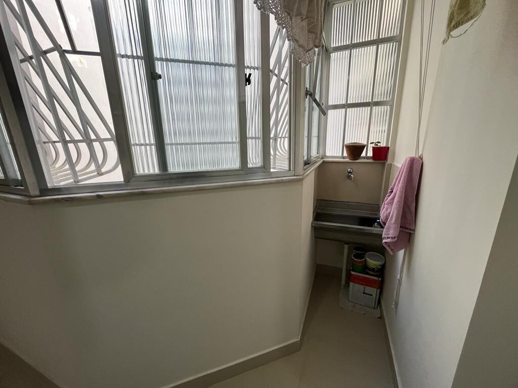 Apartamento à venda com 3 quartos, 130m² - Foto 23