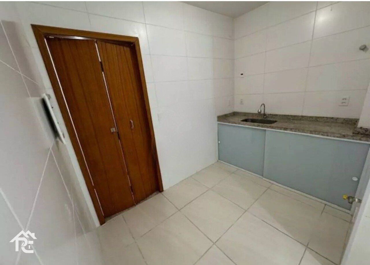 Apartamento à venda com 3 quartos, 111m² - Foto 5