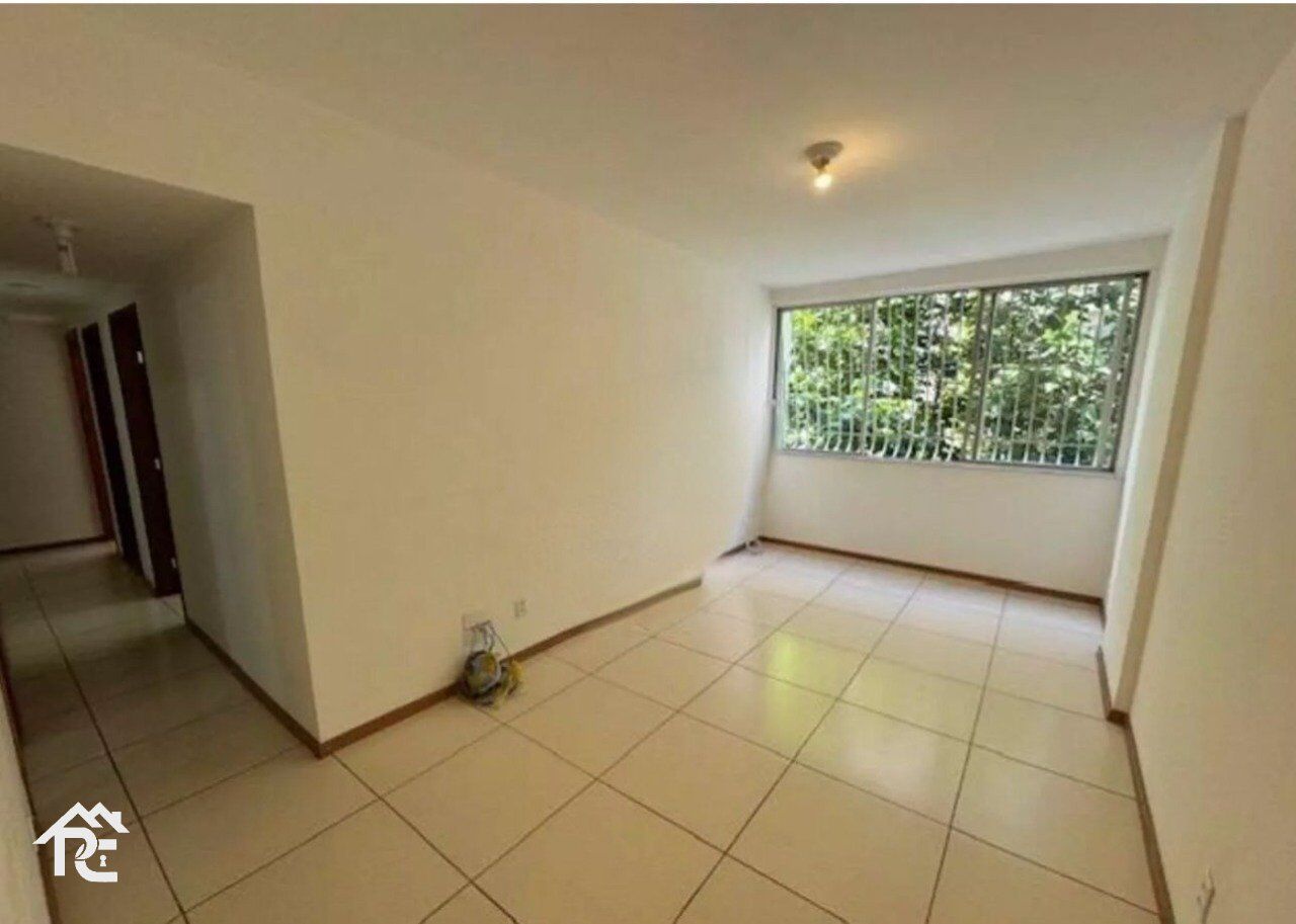 Apartamento à venda com 3 quartos, 111m² - Foto 1