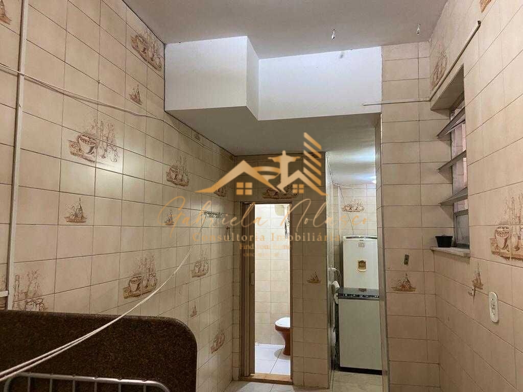 Apartamento à venda com 3 quartos, 110m² - Foto 2