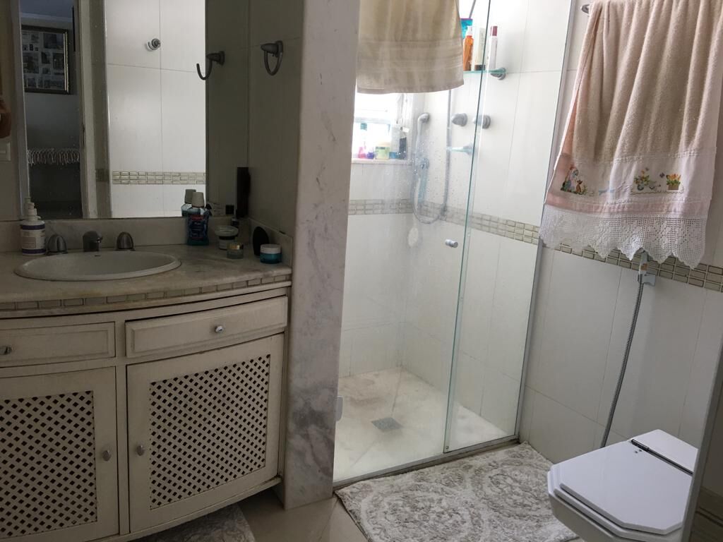 Apartamento à venda com 4 quartos, 166m² - Foto 17