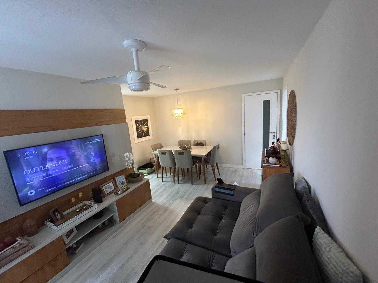 Apartamento à venda com 2 quartos, 80m² - Foto 2