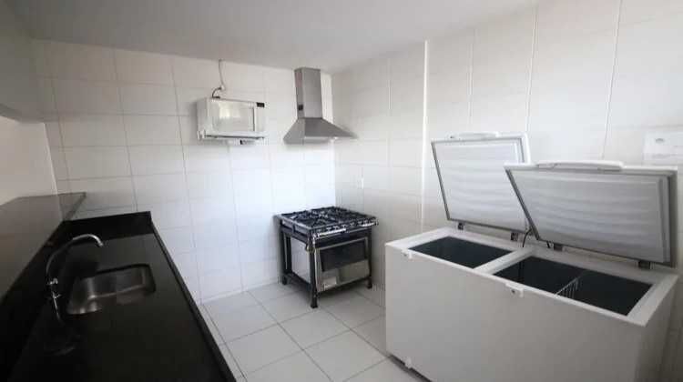 Apartamento à venda com 2 quartos, 80m² - Foto 25