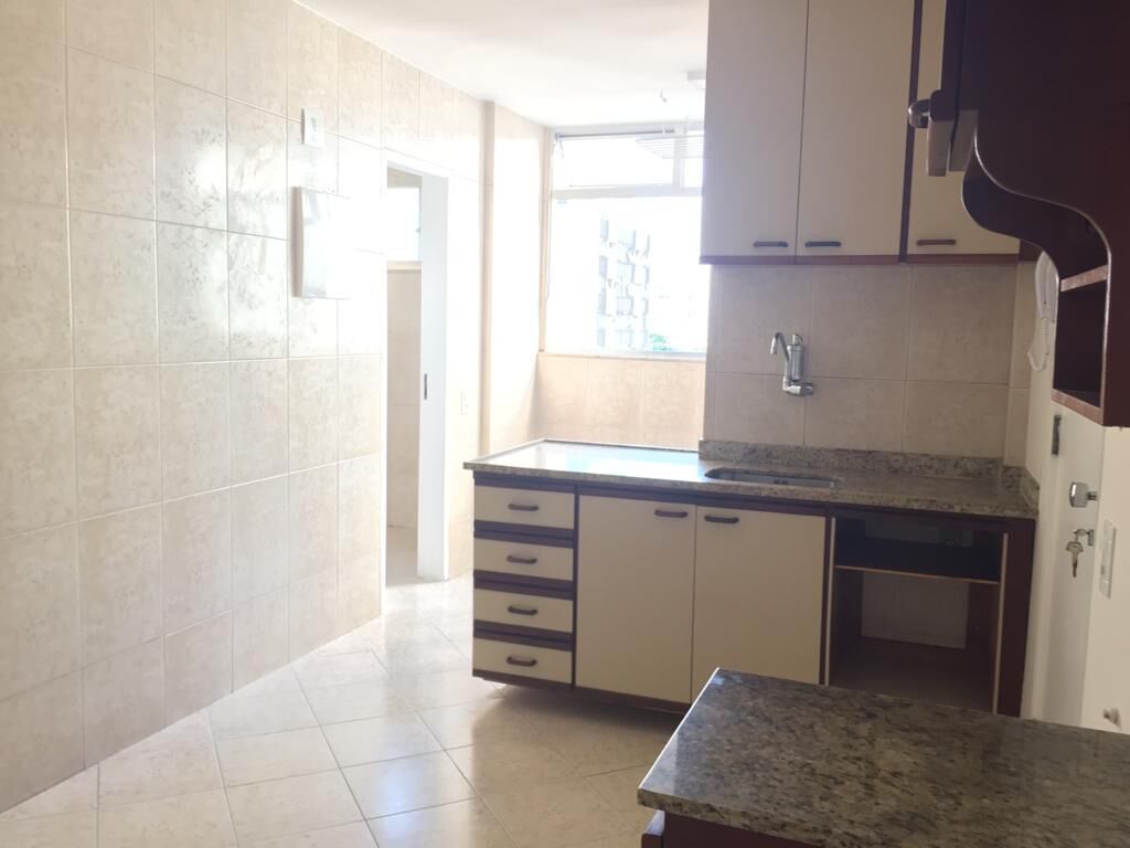 Apartamento à venda com 3 quartos, 165m² - Foto 24