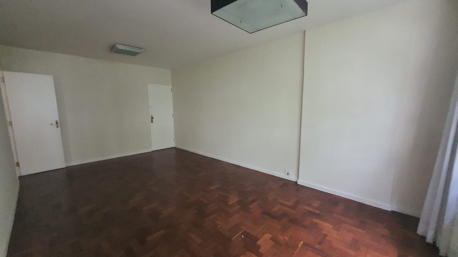 Apartamento à venda com 3 quartos, 165m² - Foto 2