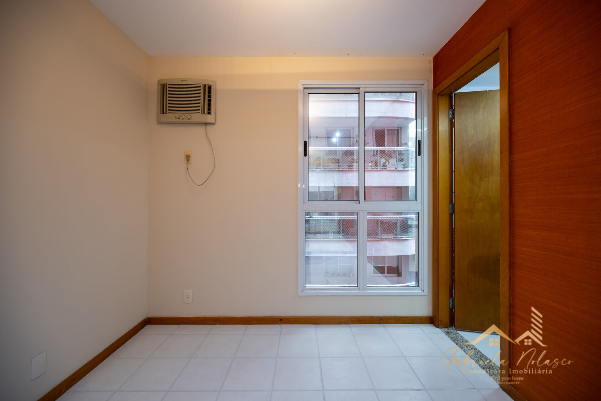 Apartamento à venda com 2 quartos, 77m² - Foto 13