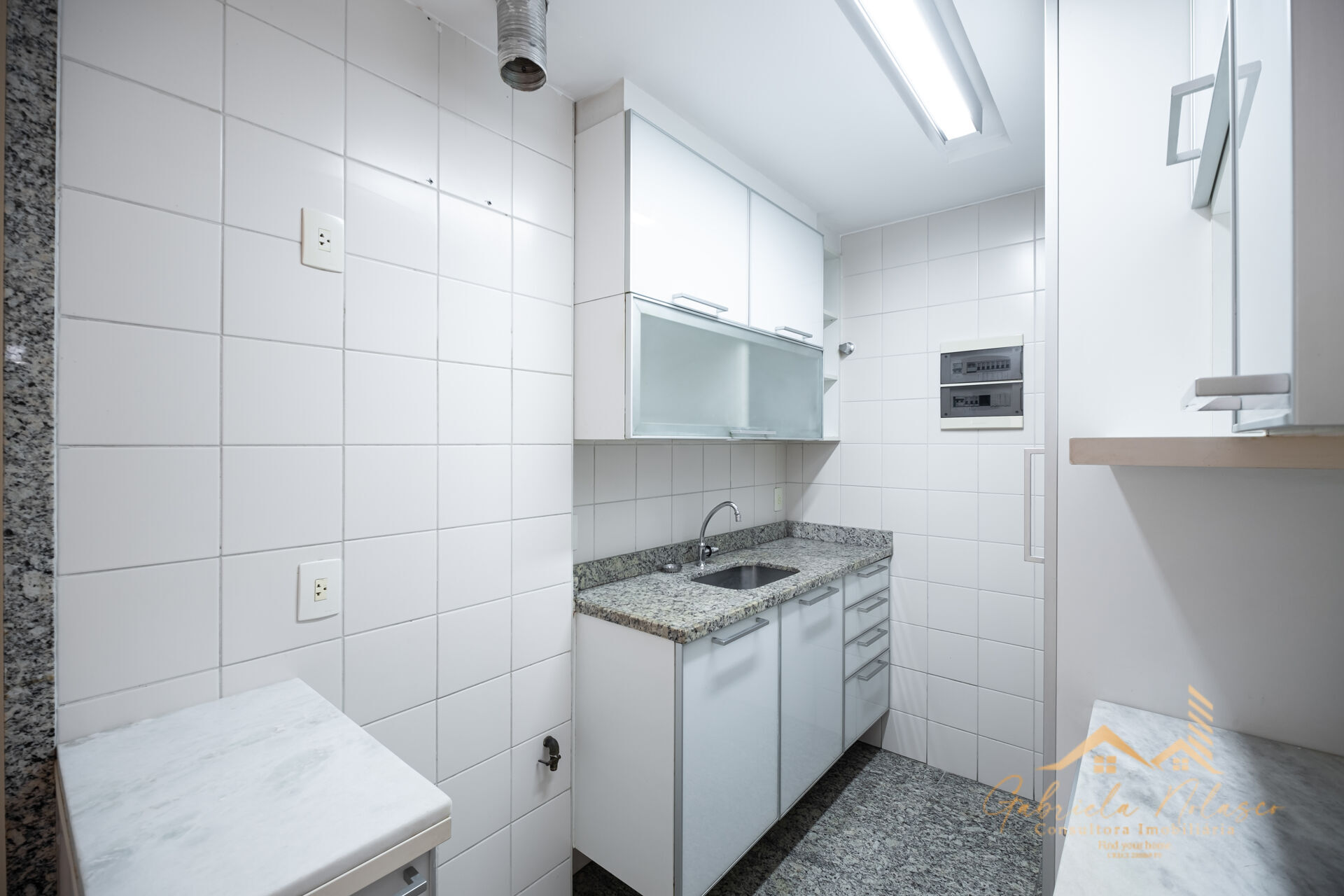 Apartamento à venda com 2 quartos, 77m² - Foto 8