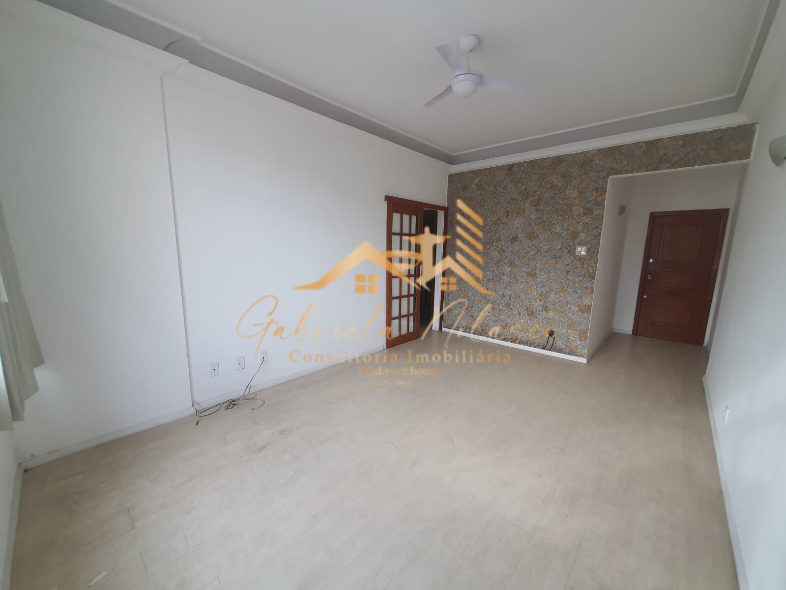 Apartamento à venda com 3 quartos, 100m² - Foto 1