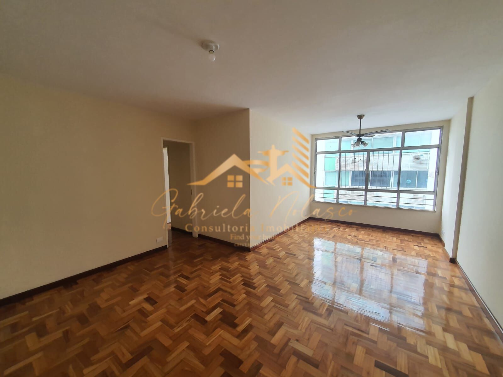 Apartamento à venda com 3 quartos, 110m² - Foto 1