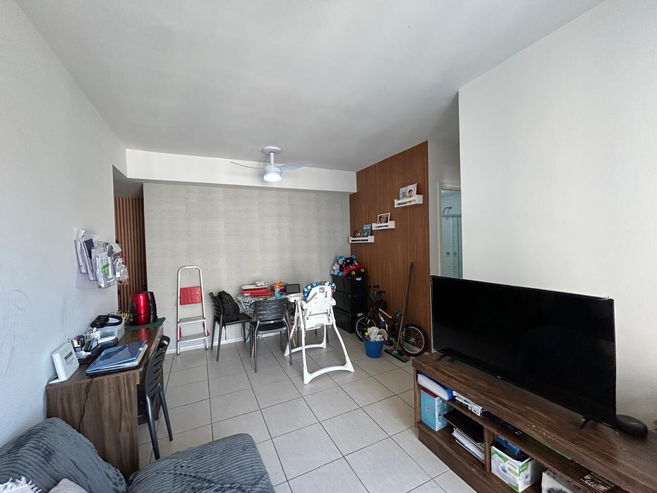 Apartamento à venda com 2 quartos, 60m² - Foto 2