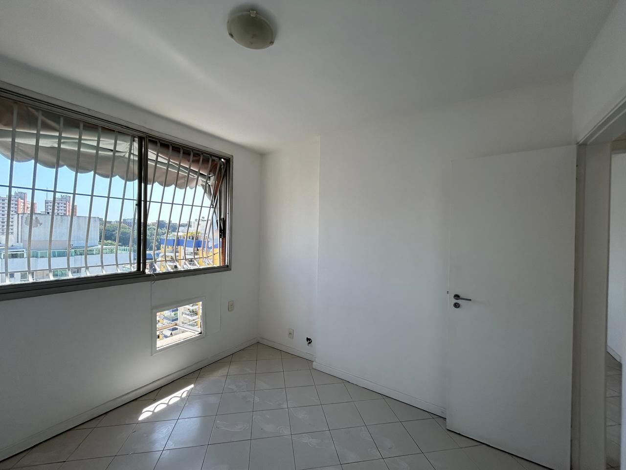 Apartamento à venda com 2 quartos, 82m² - Foto 8