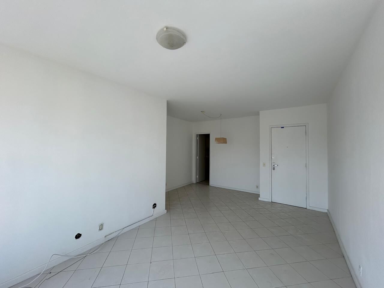 Apartamento à venda com 2 quartos, 82m² - Foto 2