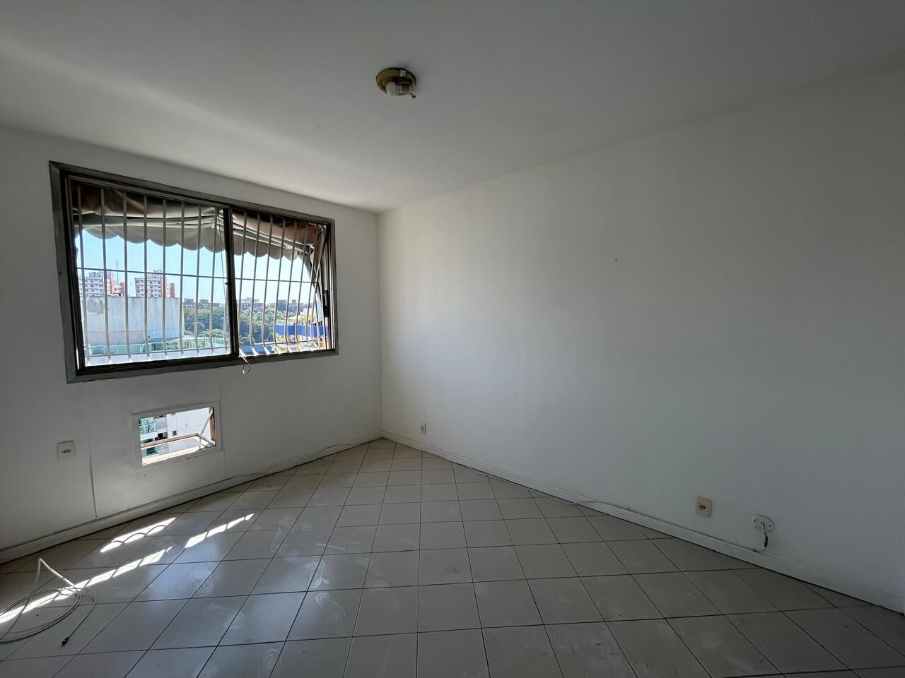 Apartamento à venda com 2 quartos, 82m² - Foto 11