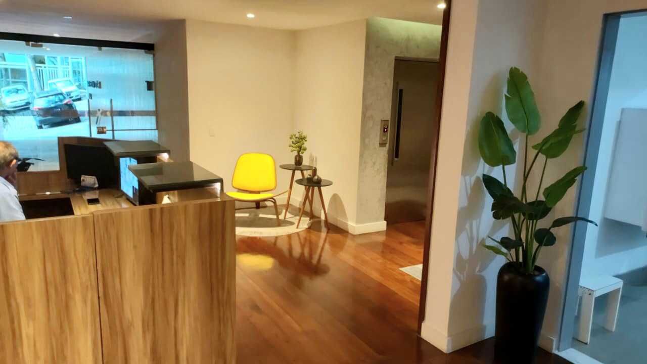 Apartamento à venda com 4 quartos, 150m² - Foto 1