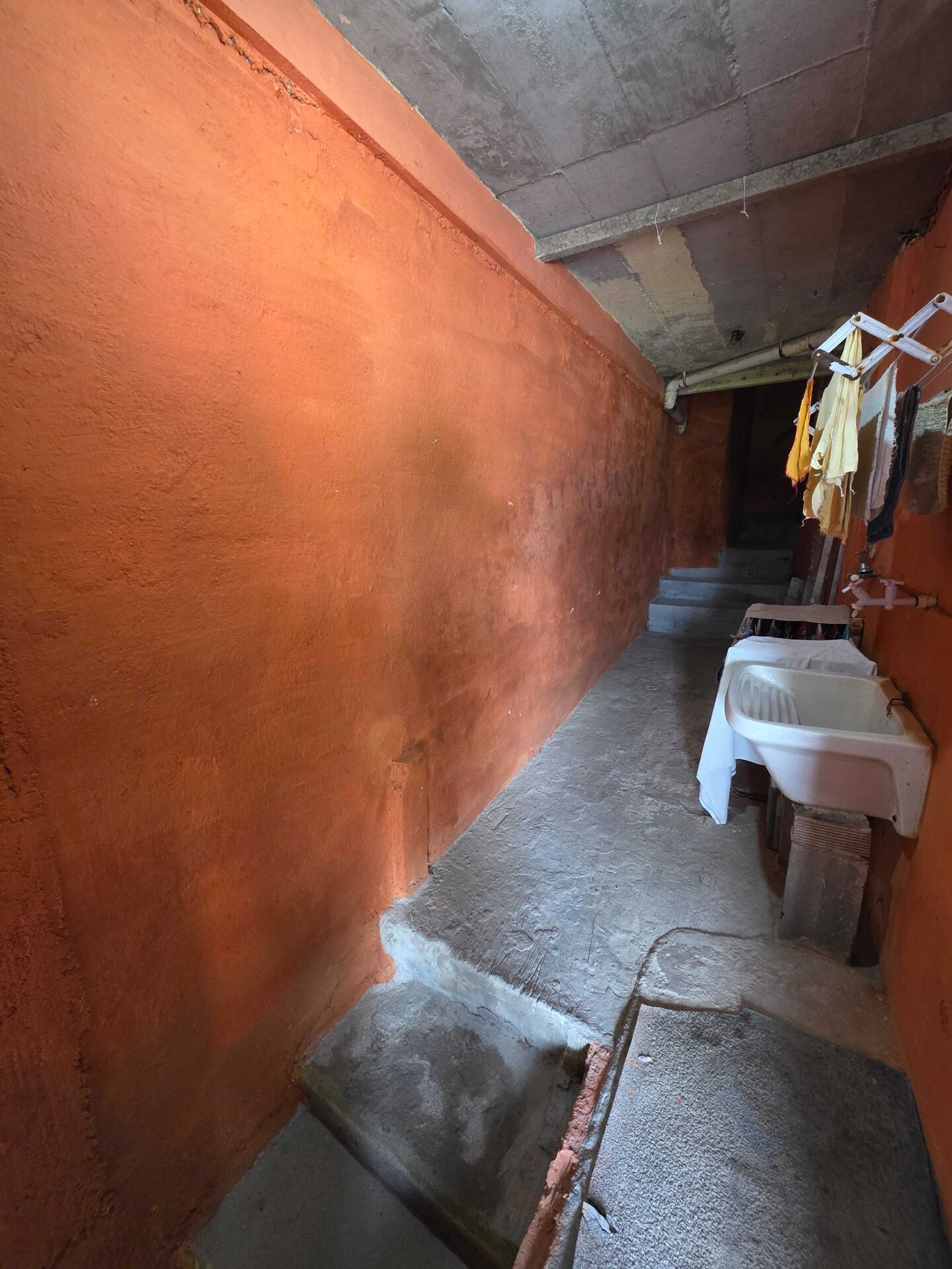 Casa TriplexEssa aqui não é só uma casa… é visão. É estratégia. É renda inteligente. Imagine um imóvel que não depende de uma única fonte… ele se multiplica.