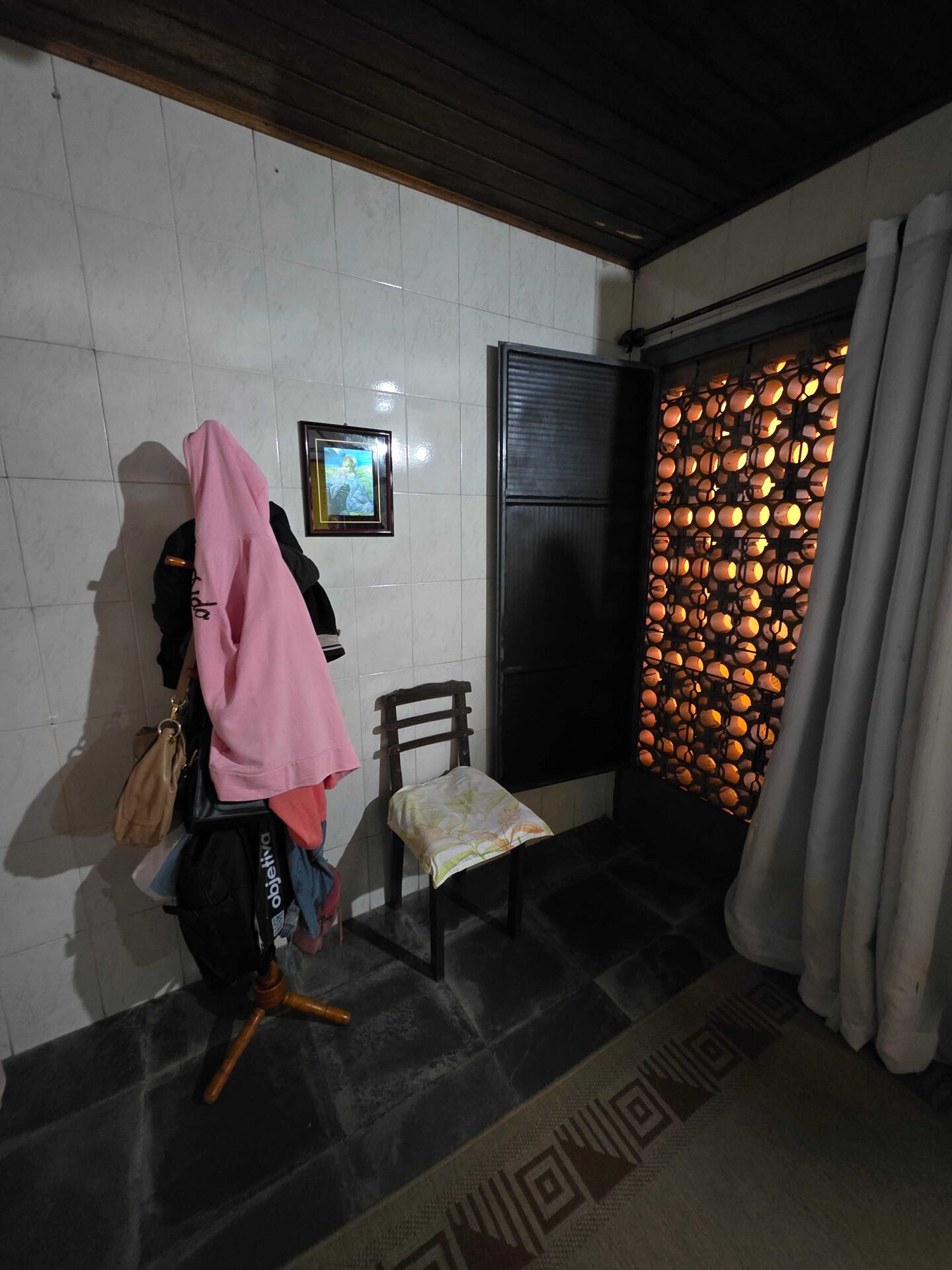 Casa TriplexEssa aqui não é só uma casa… é visão. É estratégia. É renda inteligente. Imagine um imóvel que não depende de uma única fonte… ele se multiplica.