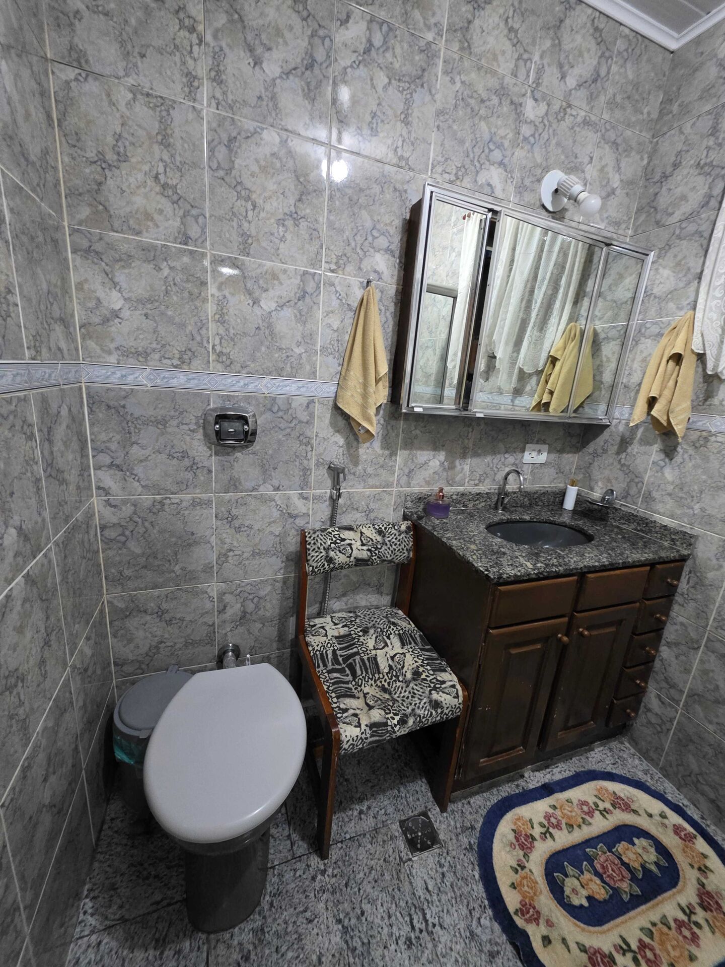 Casa TriplexEssa aqui não é só uma casa… é visão. É estratégia. É renda inteligente. Imagine um imóvel que não depende de uma única fonte… ele se multiplica.