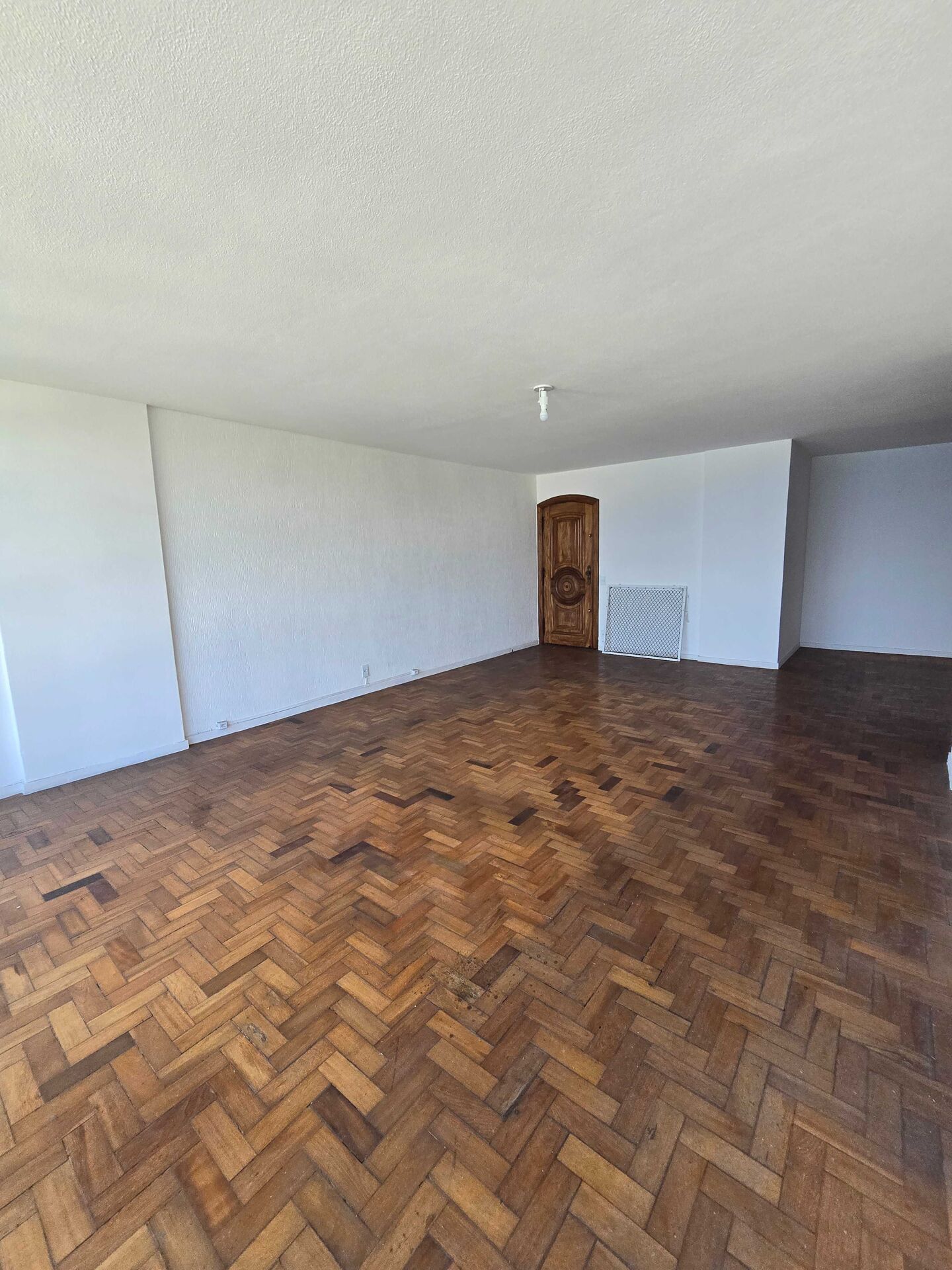 Apartamento à venda com 4 quartos, 235m² - Foto 6