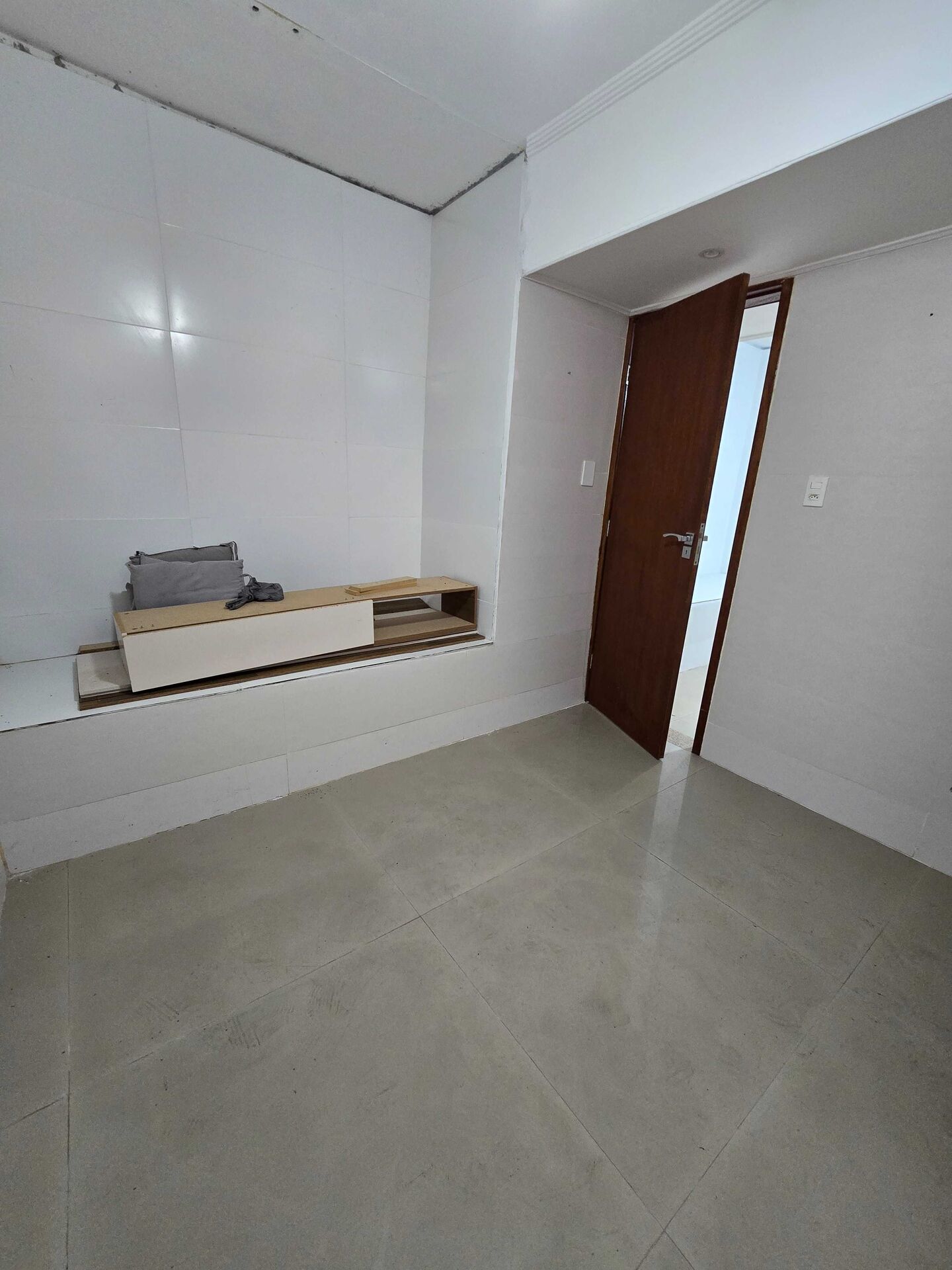 Apartamento à venda com 2 quartos, 75m² - Foto 19