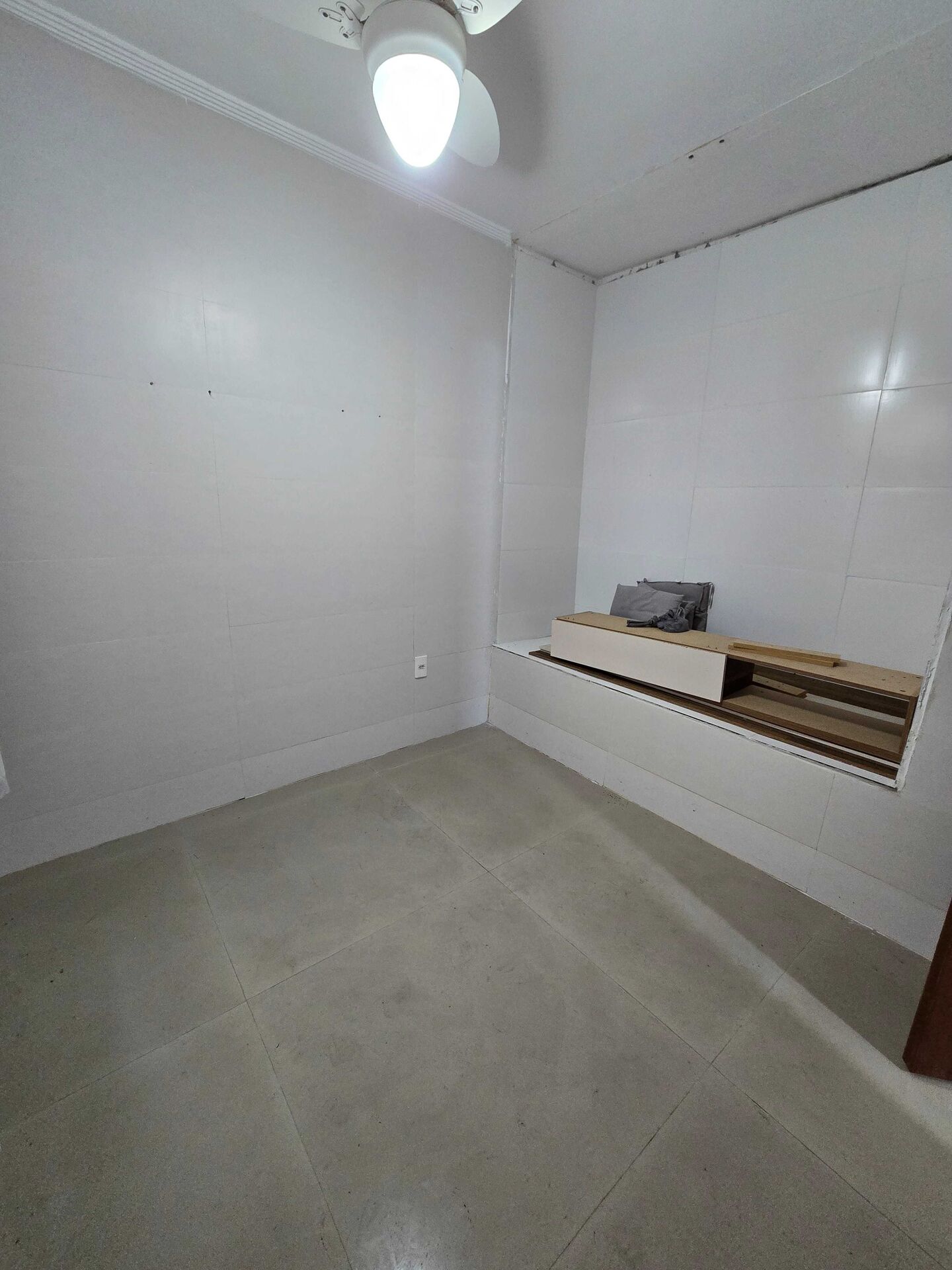 Apartamento à venda com 2 quartos, 75m² - Foto 15