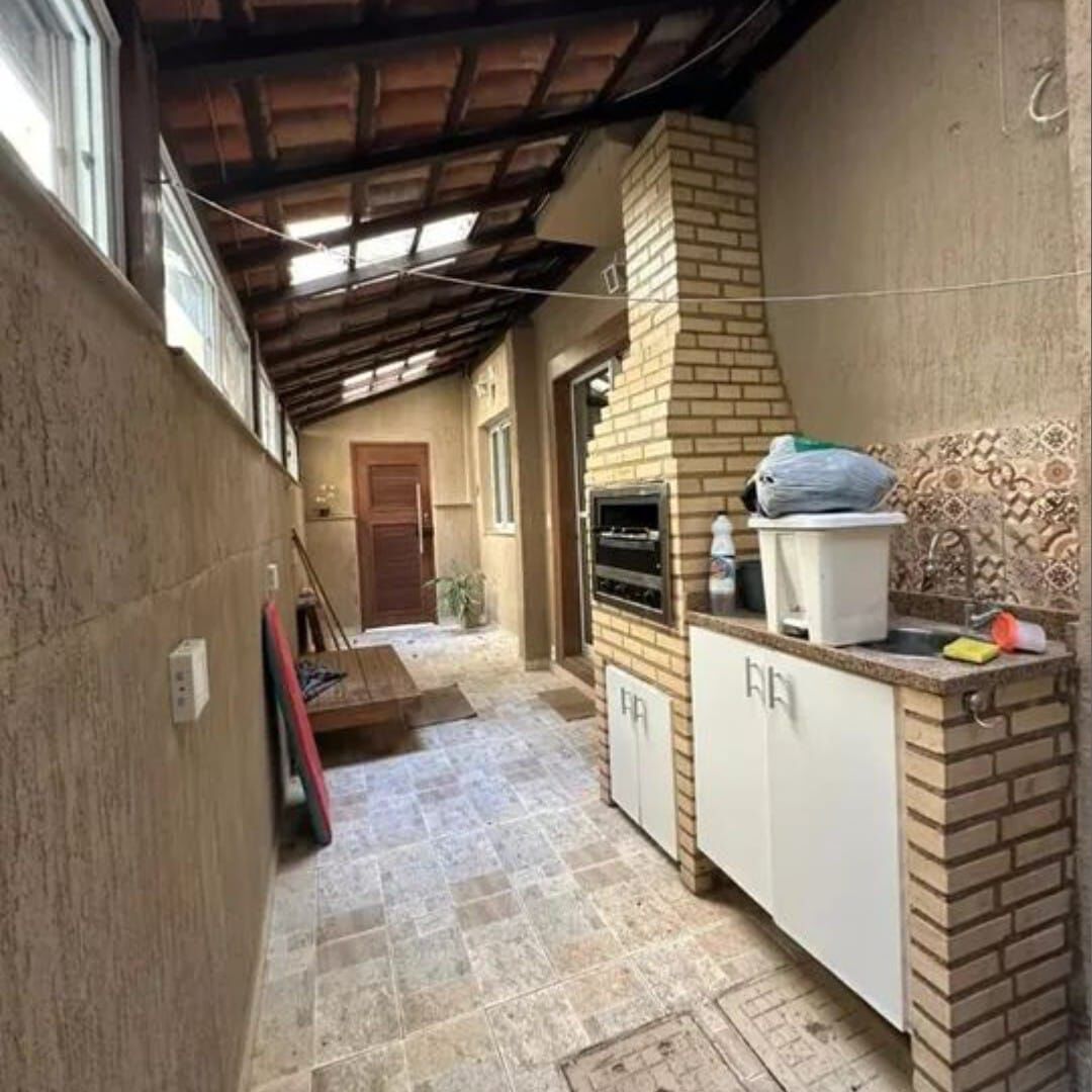 Apartamento à venda com 2 quartos, 75m² - Foto 1