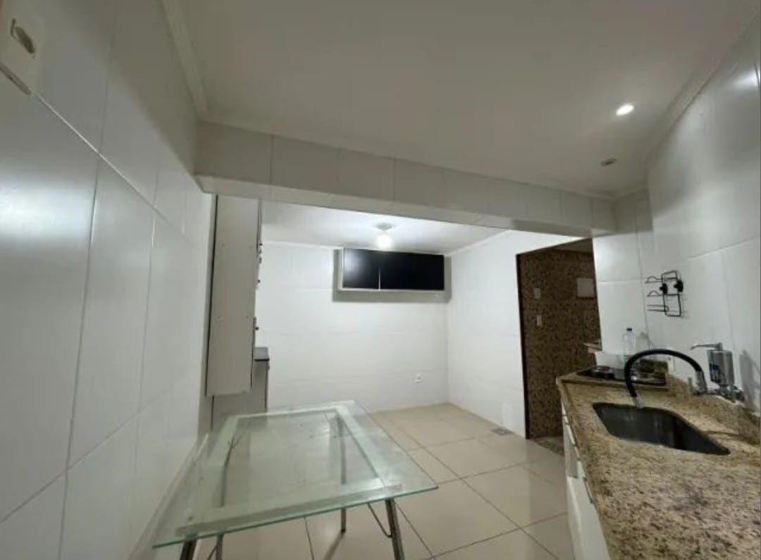 Apartamento à venda com 2 quartos, 75m² - Foto 8