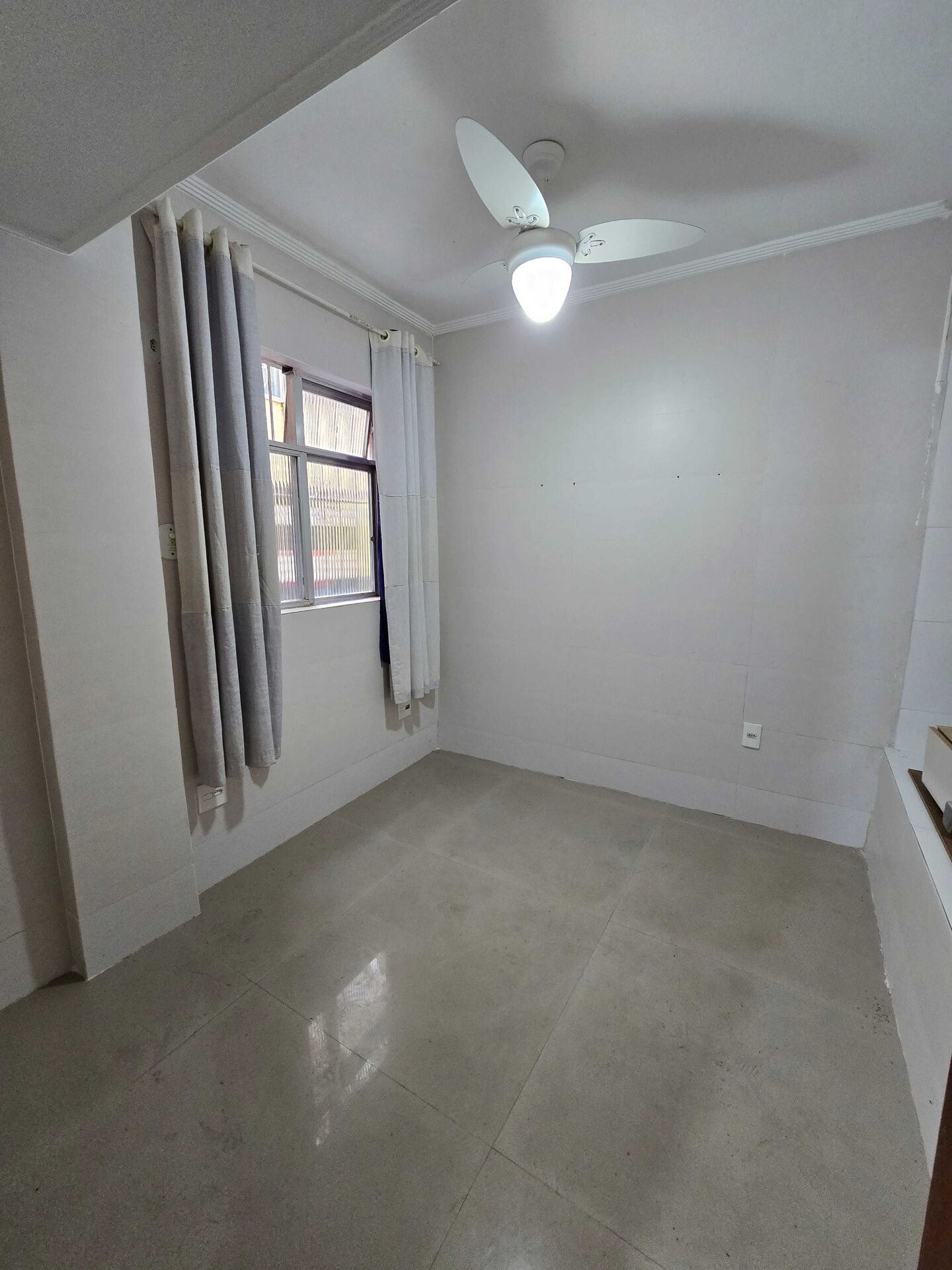 Apartamento à venda com 2 quartos, 75m² - Foto 10