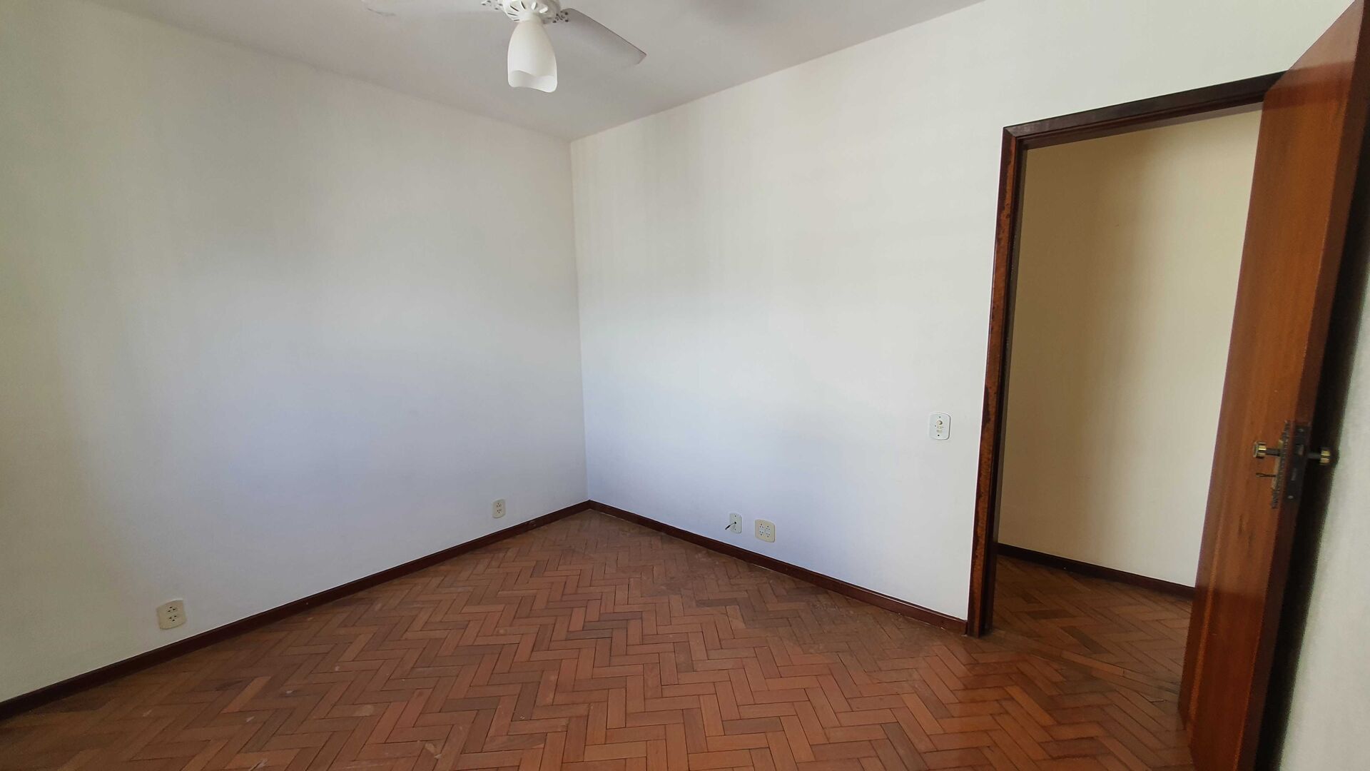 Apartamento à venda com 3 quartos, 100m² - Foto 6