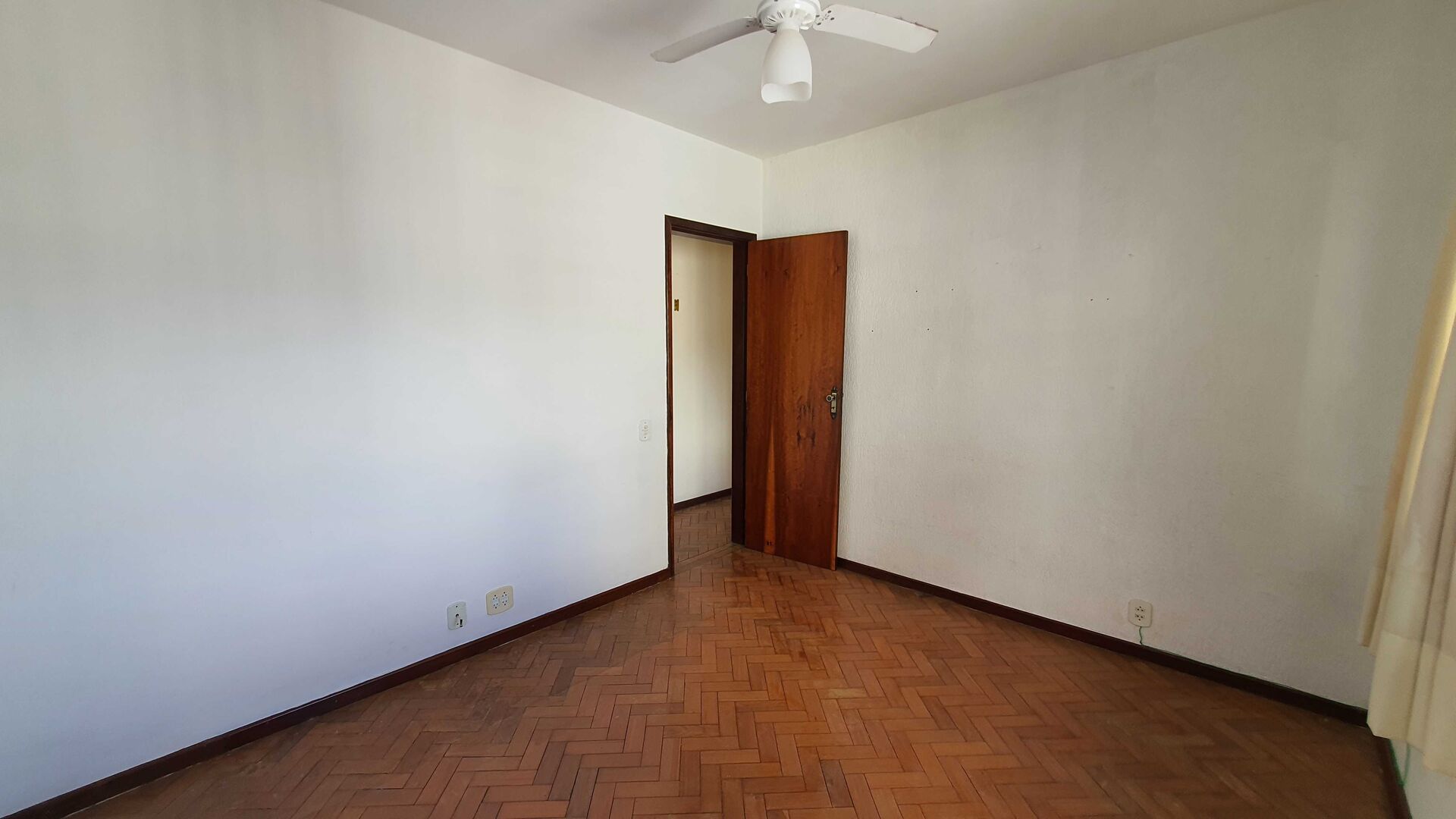 Apartamento à venda com 3 quartos, 100m² - Foto 4