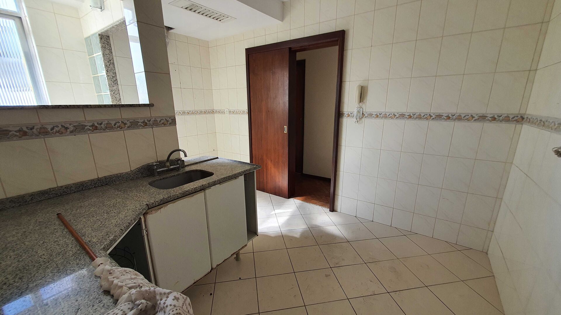 Apartamento à venda com 3 quartos, 100m² - Foto 13