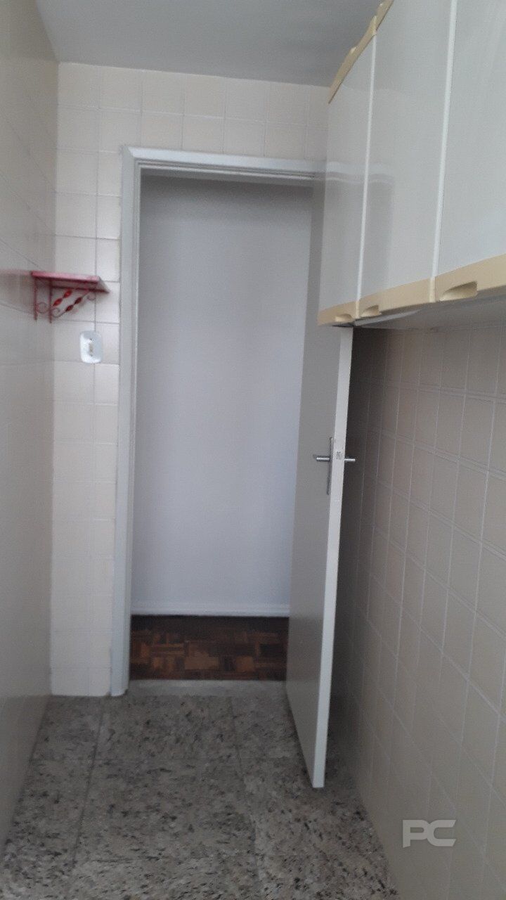 Apartamento à venda com 2 quartos, 70m² - Foto 12