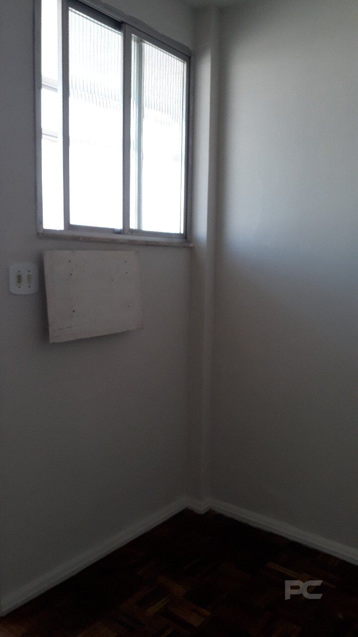 Apartamento à venda com 2 quartos, 70m² - Foto 17