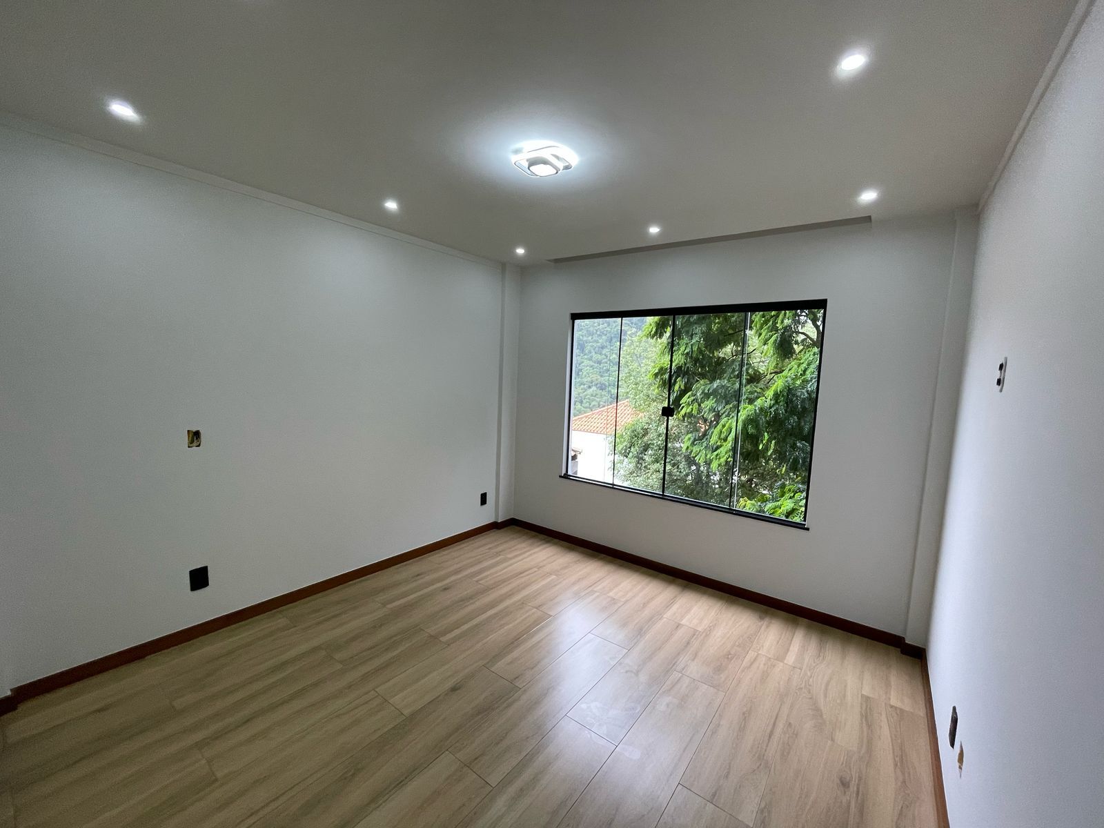 Casa à venda com 3 quartos, 150m² - Foto 12