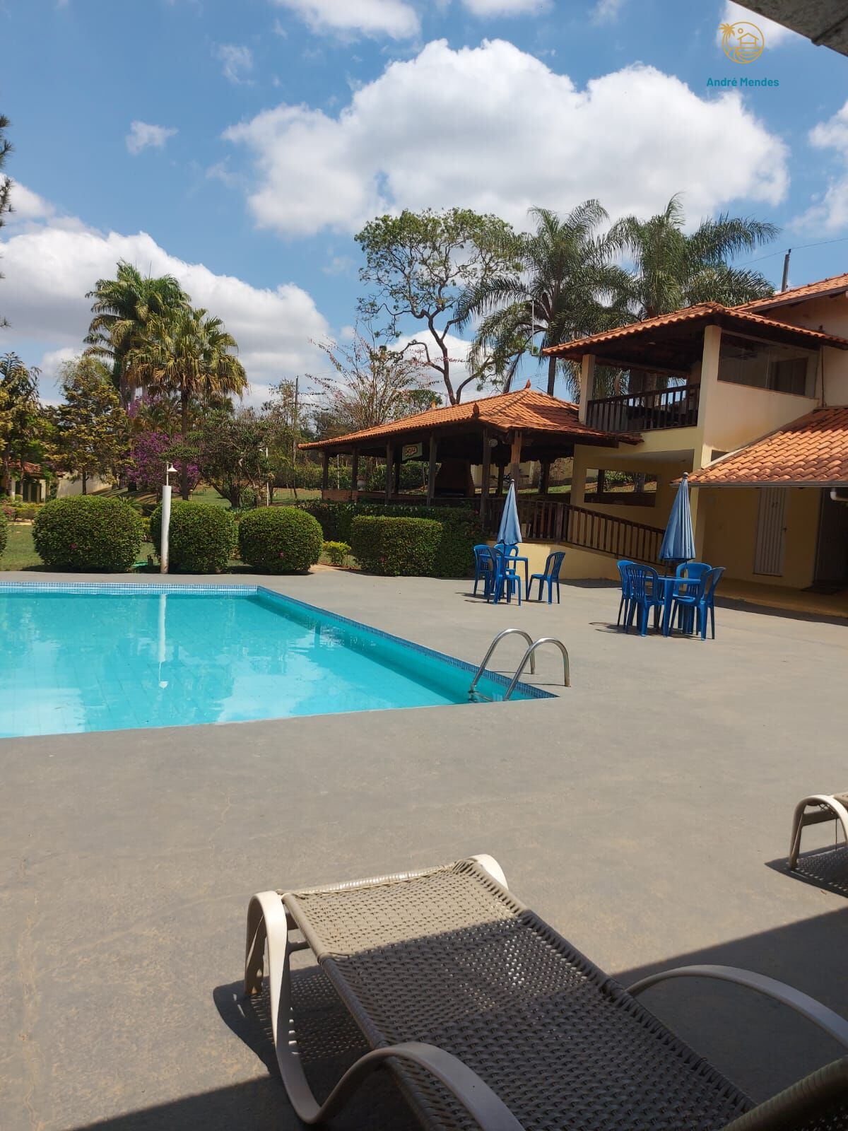 Hotel, 27 quartos, 3000 m² - Foto 1